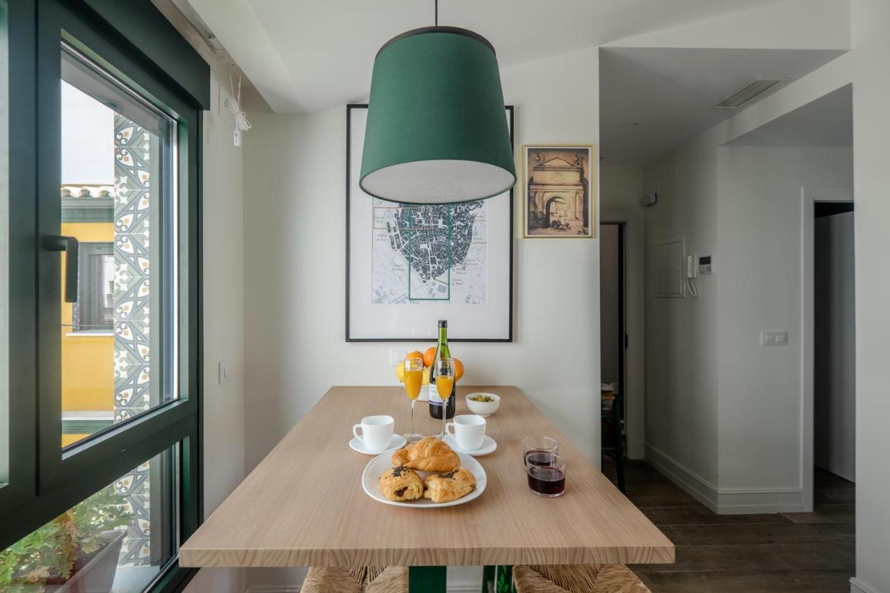 Wello Apartments Sevilla ภายนอก รูปภาพ