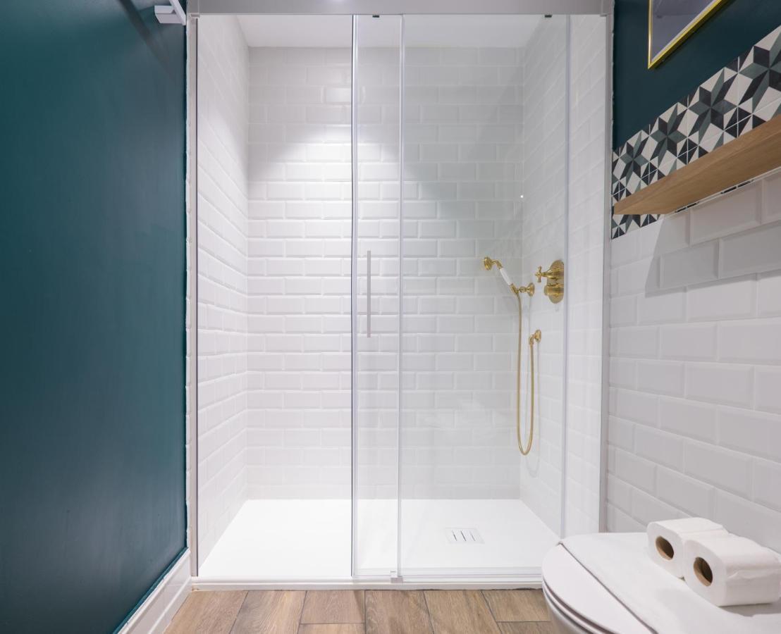 Wello Apartments Sevilla ภายนอก รูปภาพ