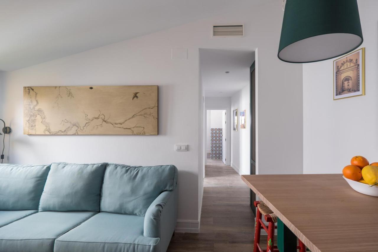 Wello Apartments Sevilla ภายนอก รูปภาพ
