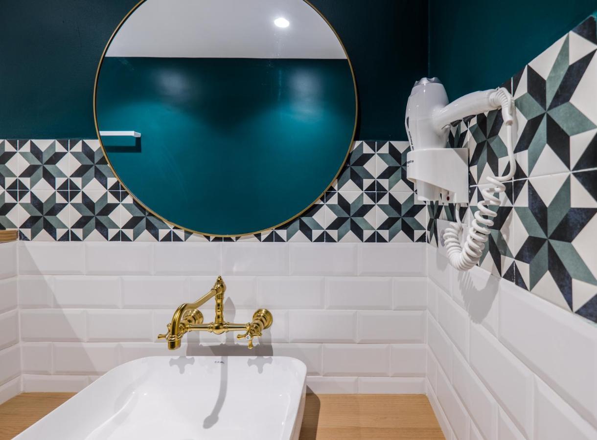 Wello Apartments Sevilla ภายนอก รูปภาพ